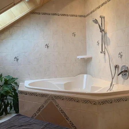 Loft Am Donaustrand Apartman